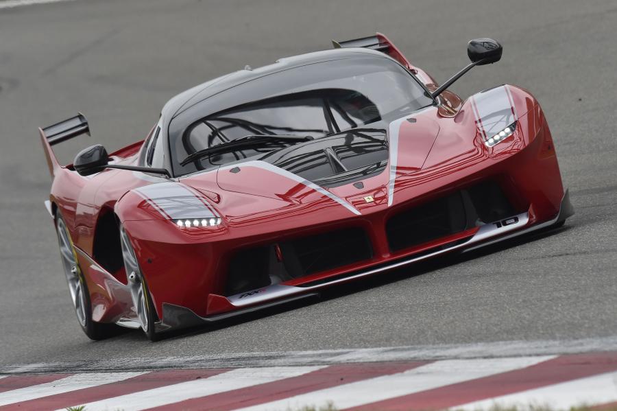  Ferrari FXX K 2015 года  (фото 14 из 20)